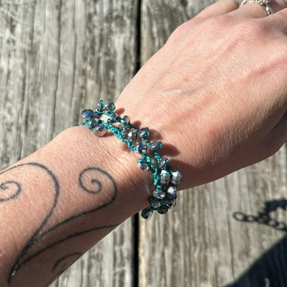 Hematite charm bracelet - Picture 9 of 9